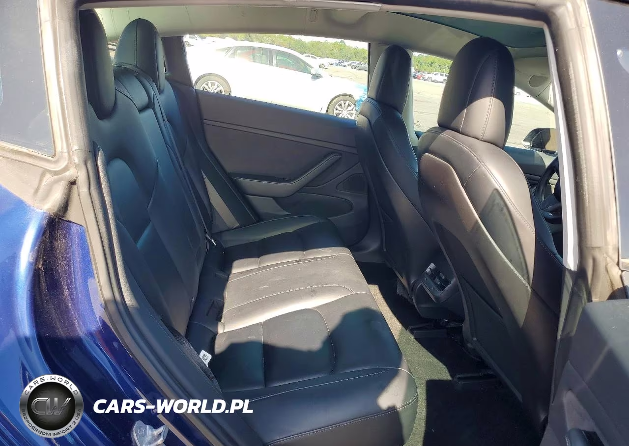 2018 Tesla Model 3 VIN:5YJ3E1EB0JF090073 - 10