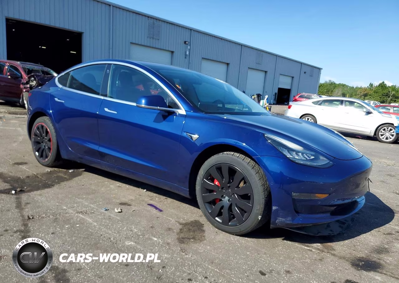 2018 Tesla Model 3 VIN:5YJ3E1EB0JF090073 - 4