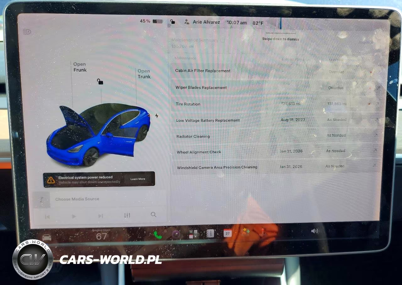 2018 Tesla Model 3 VIN:5YJ3E1EB0JF090073 - 9