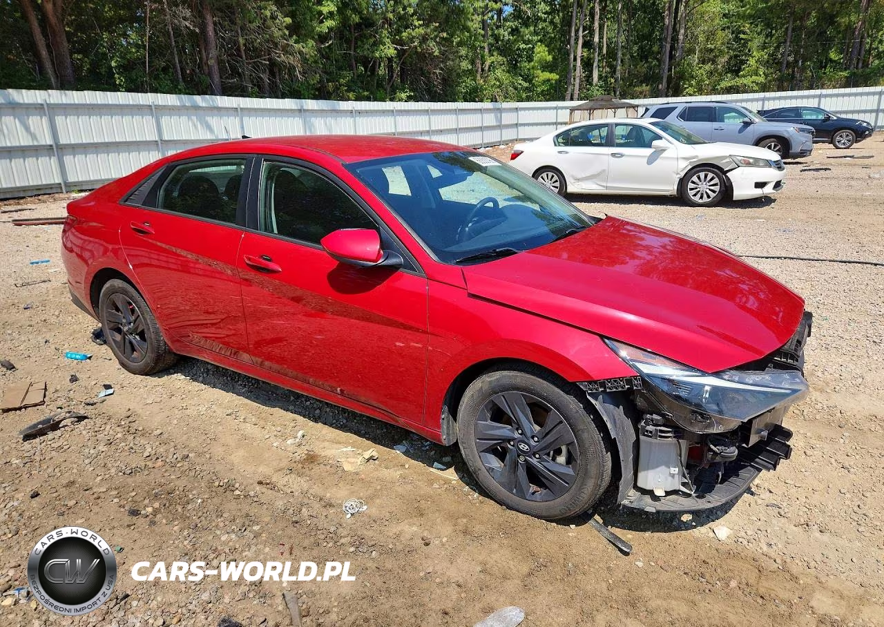 2021 Hyundai Elantra Sel VIN:KMHLM4AG7MU126869 - 4