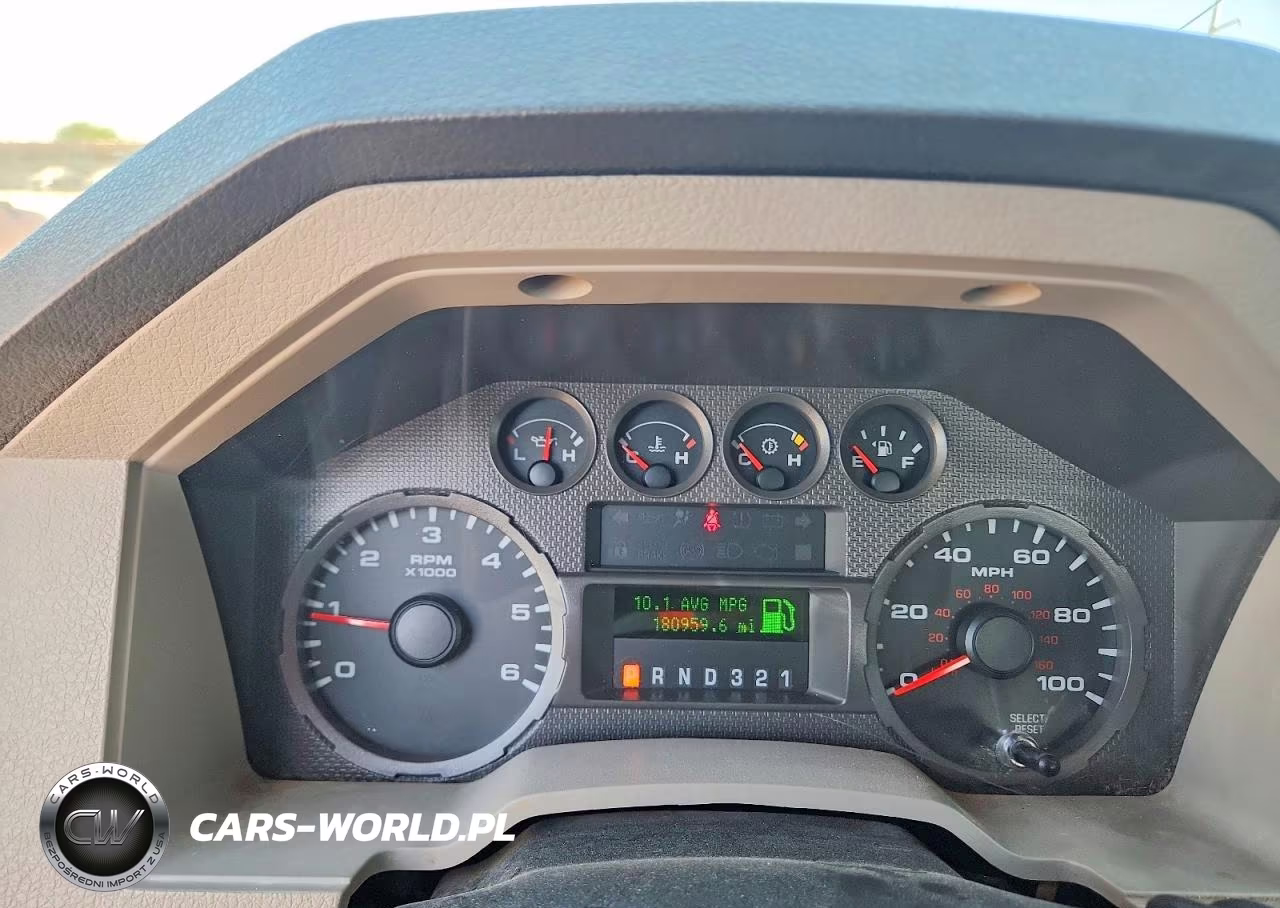 2010 Ford F250 Super Duty VIN:1FTSX2B51AEB42709 - 9