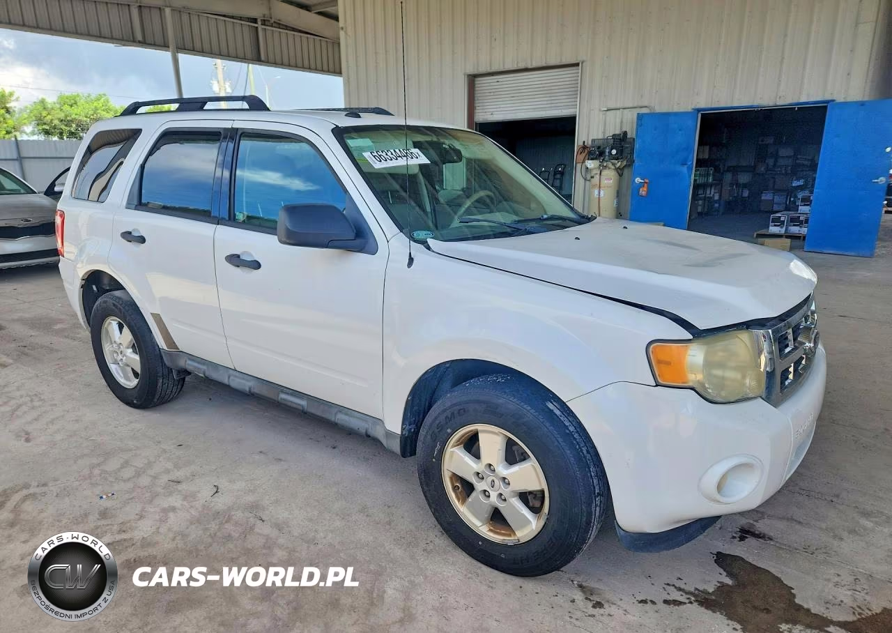2011 Ford Escape Xlt VIN:1FMCU9DG1BKB40929 - 4