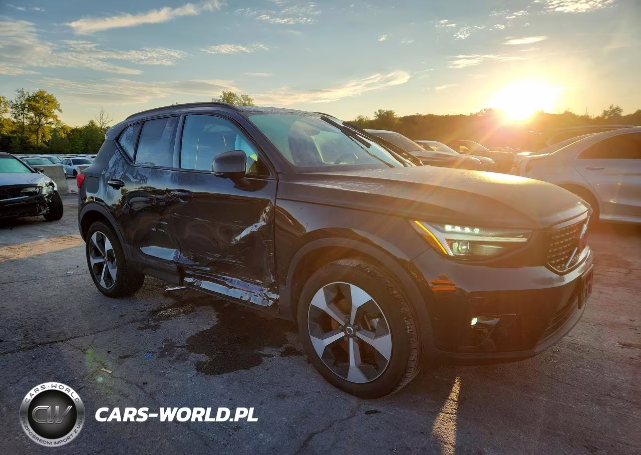 2025 Volvo Xc40 Plus VIN:YV4L12UC1S2495825 - 4