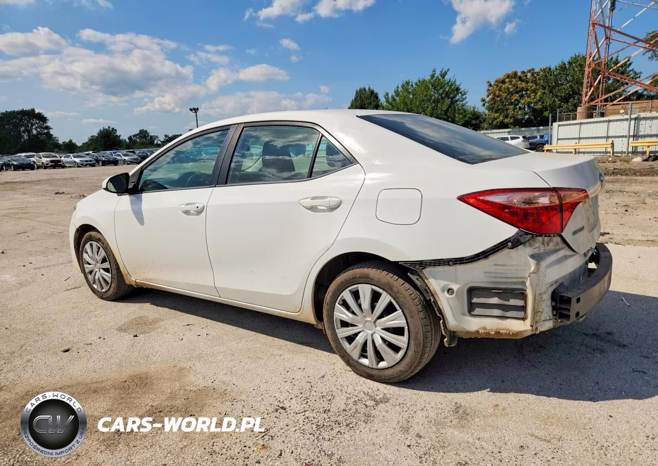 2019 Toyota Corolla Le VIN:5YFBURHE8KP886577 - 2