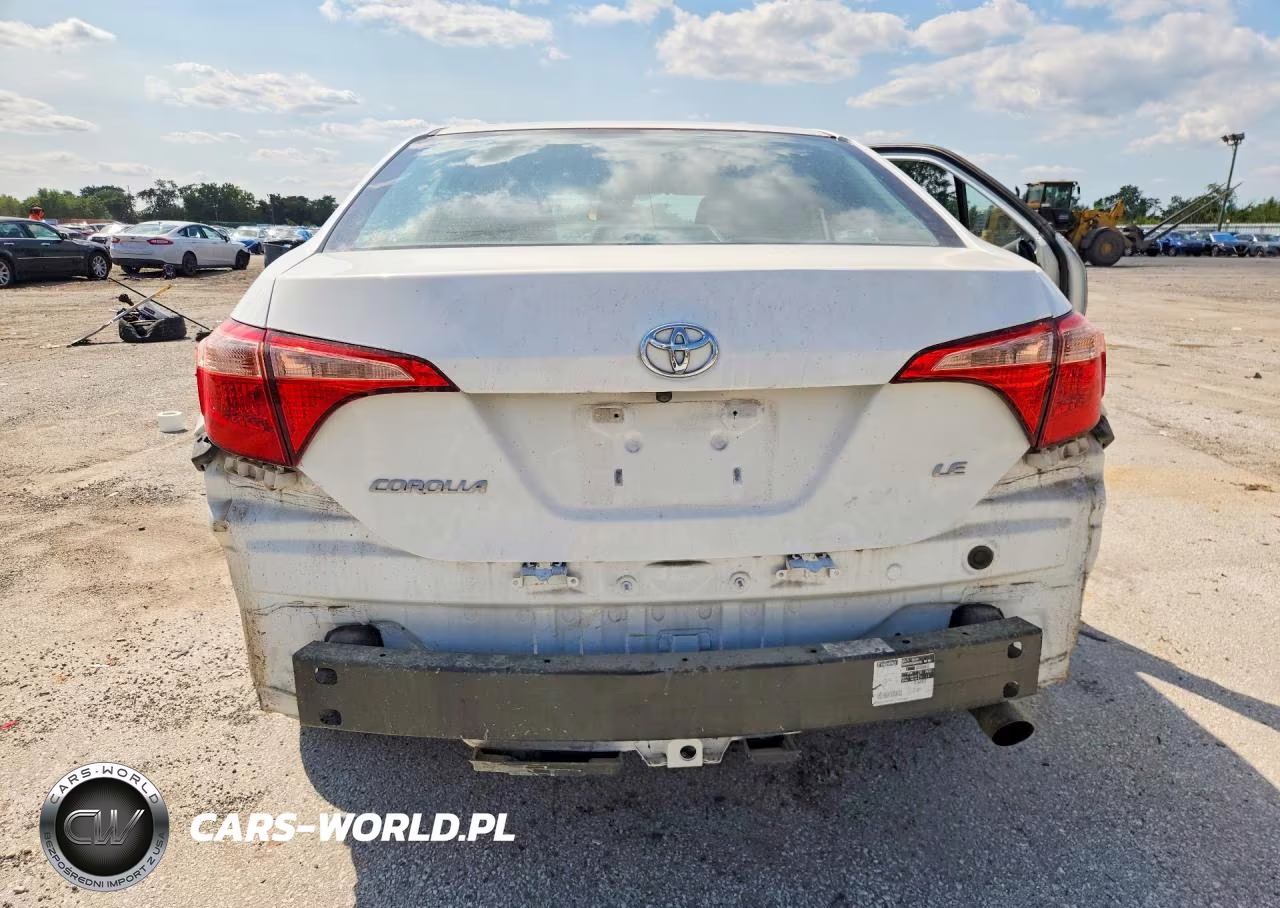 2019 Toyota Corolla Le VIN:5YFBURHE8KP886577 - 6