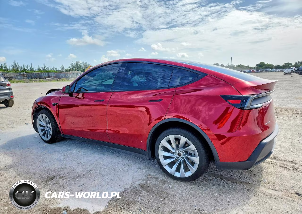 2026 Tesla Model Y VIN:7SAYGDEE6TA380719 - 2