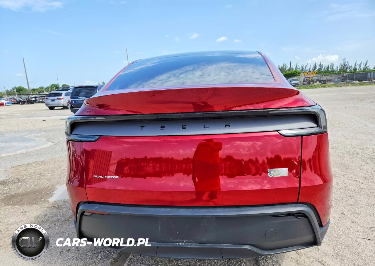 2026 Tesla Model Y VIN:7SAYGDEE6TA380719 - 6