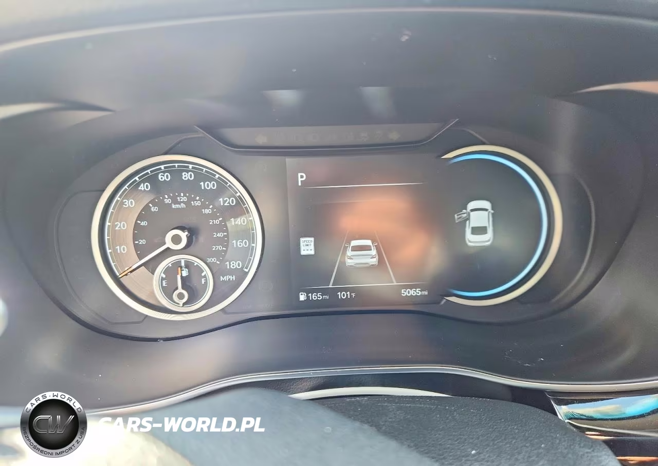 2026 Genesis G70 2.5T Standard VIN:KMTG64SC6TU162788 - 9