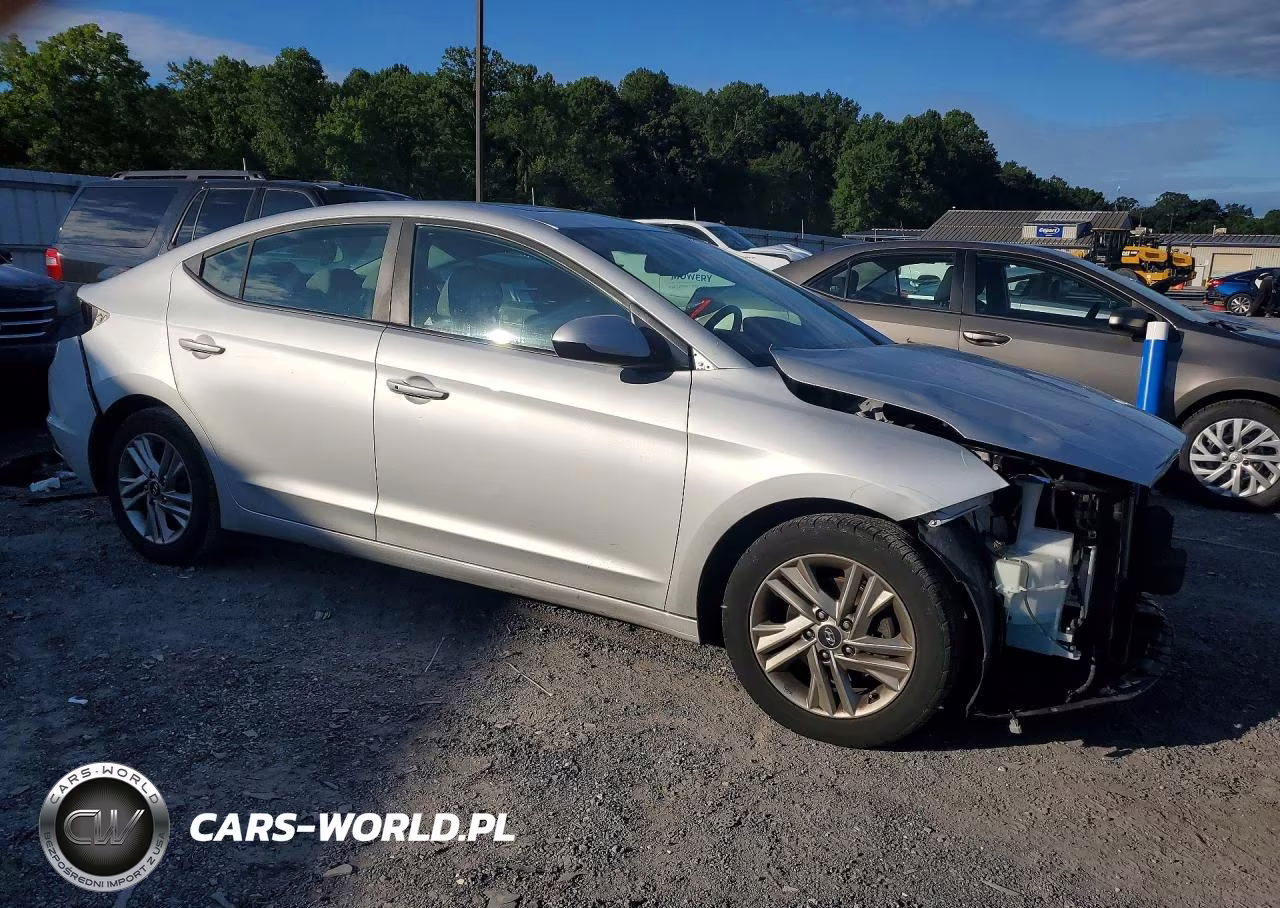 2019 Hyundai Elantra Value Edition VIN:KMHD84LF7KU887444 - 4