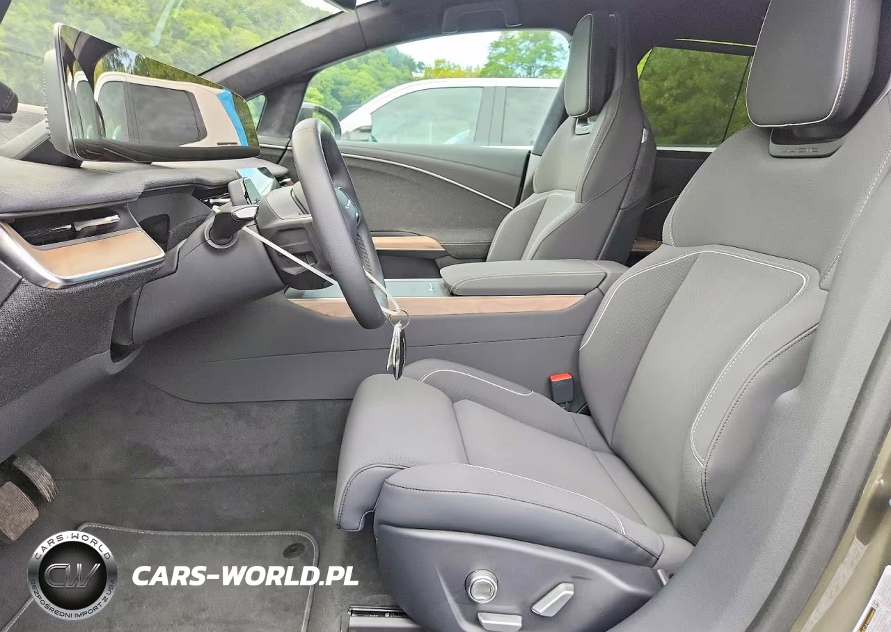 2026 Lucid Motors Gravity Grand Touring VIN:7UUG1GHK8TA006508 - 7
