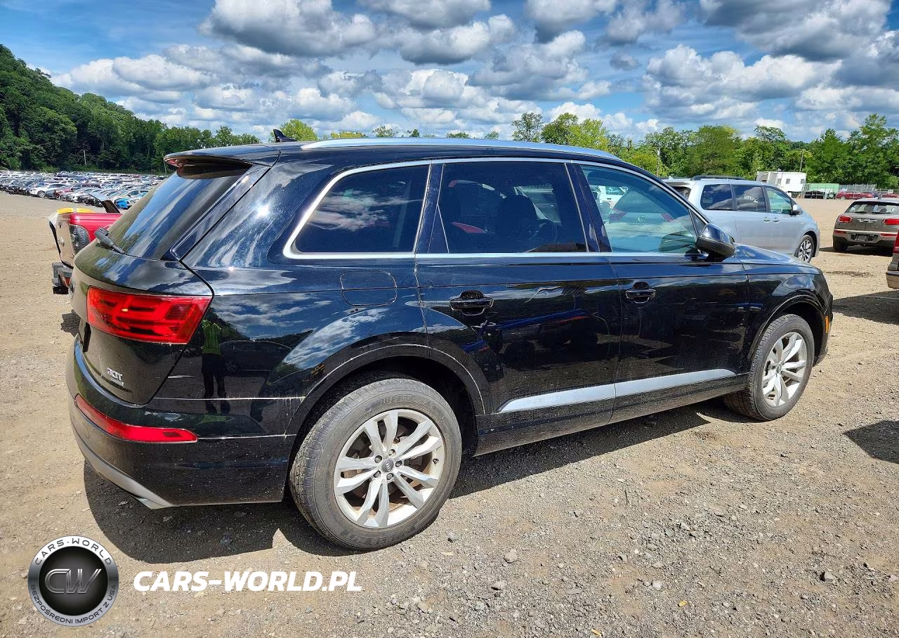 2017 Audi Q7 Premium Plus VIN:WA1LAAF70HD012989 - 3