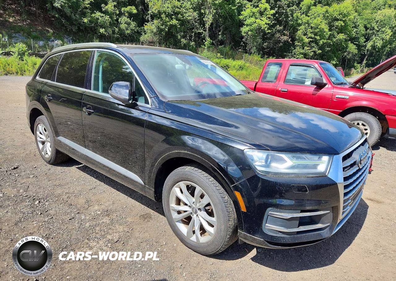 2017 Audi Q7 Premium Plus VIN:WA1LAAF70HD012989 - 4
