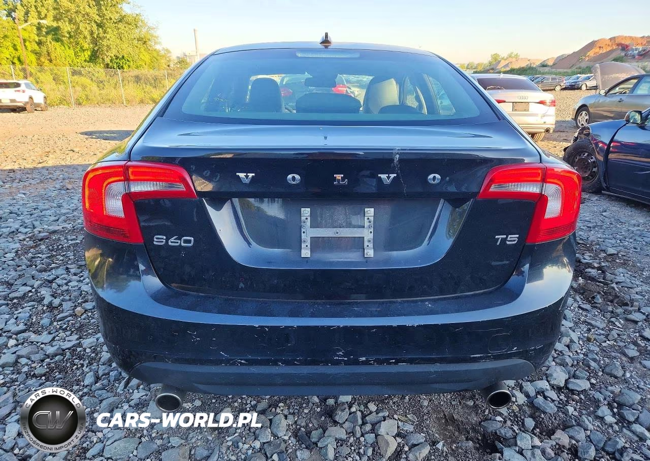 2013 Volvo S60 T5 VIN:YV1612FS3D1215121 - 6