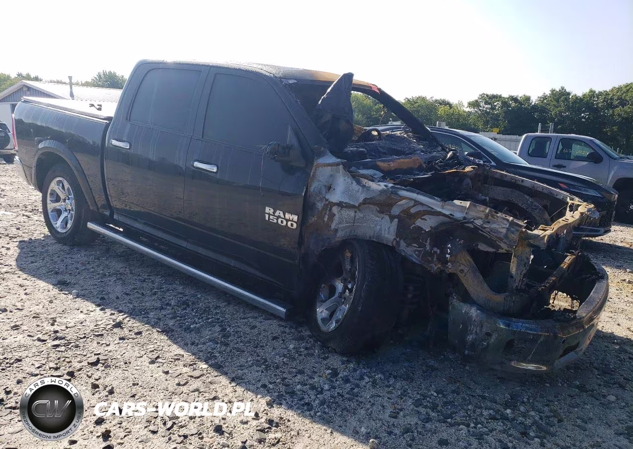 2018 Ram 1500 Laramie VIN:1C6RR7NM4JS254714 - 4