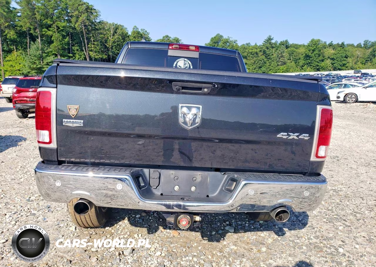 2018 Ram 1500 Laramie VIN:1C6RR7NM4JS254714 - 6