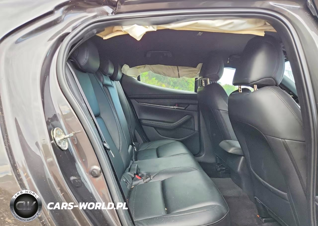 2020 Mazda 3 Preferred VIN:JM1BPBMMXL1154114 - 10
