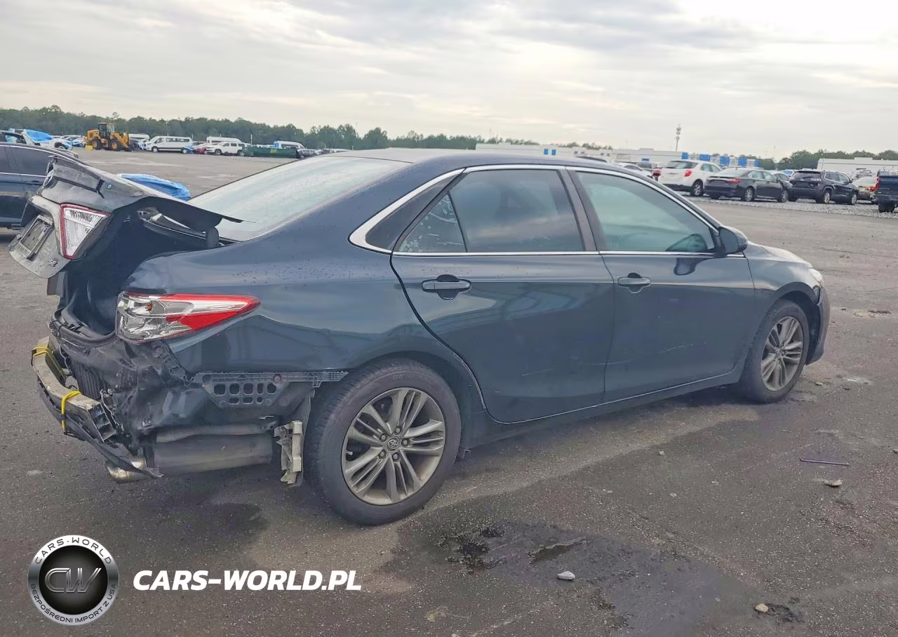 2016 Toyota Camry Se VIN:4T1BF1FK7GU513699 - 3