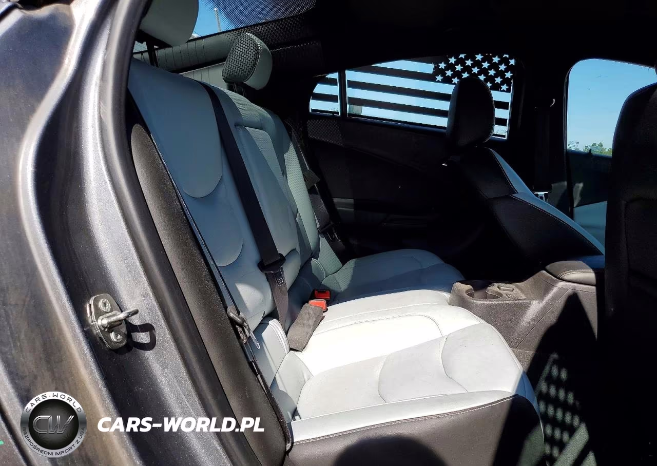 2019 Chevrolet Volt Premier VIN:1G1RB6S57KU128723 - 10
