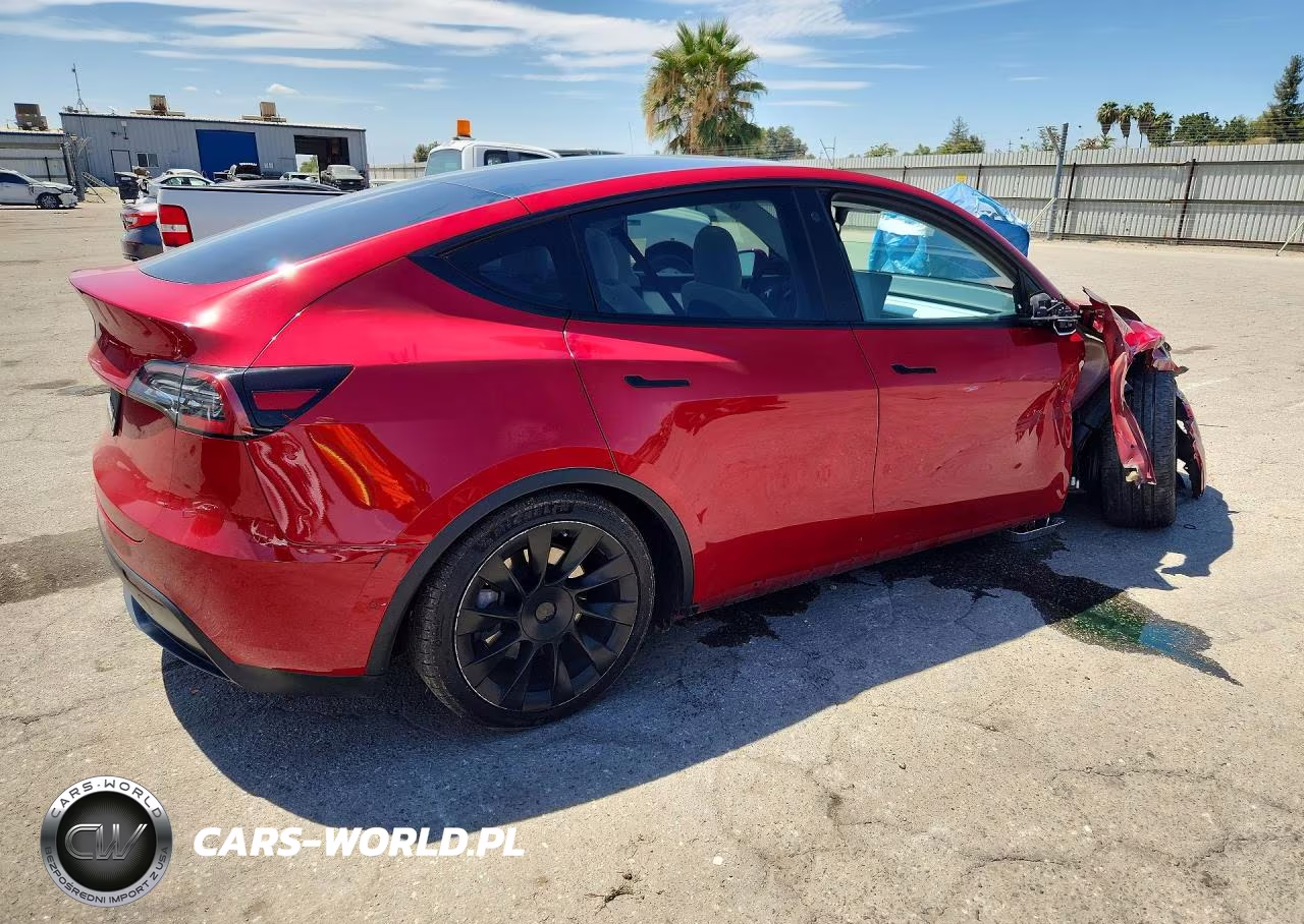 2021 Tesla Model Y VIN:5YJYGAED5MF177084 - 3