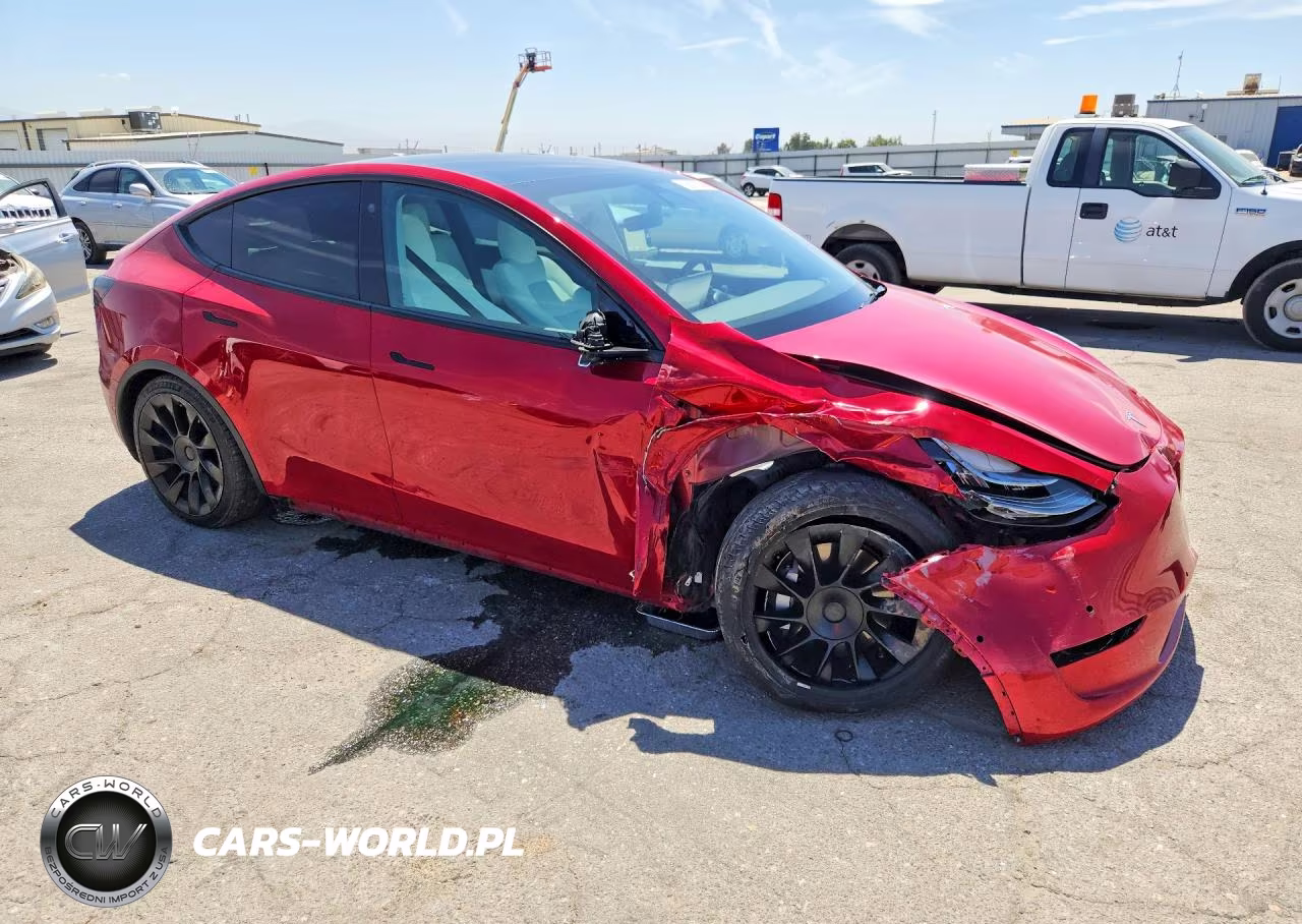 2021 Tesla Model Y VIN:5YJYGAED5MF177084 - 4
