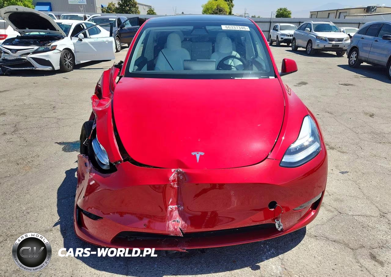 2021 Tesla Model Y VIN:5YJYGAED5MF177084 - 5