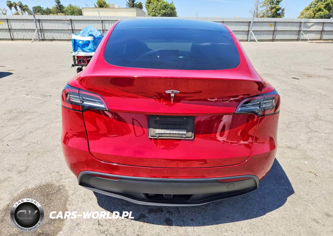 2021 Tesla Model Y VIN:5YJYGAED5MF177084 - 6