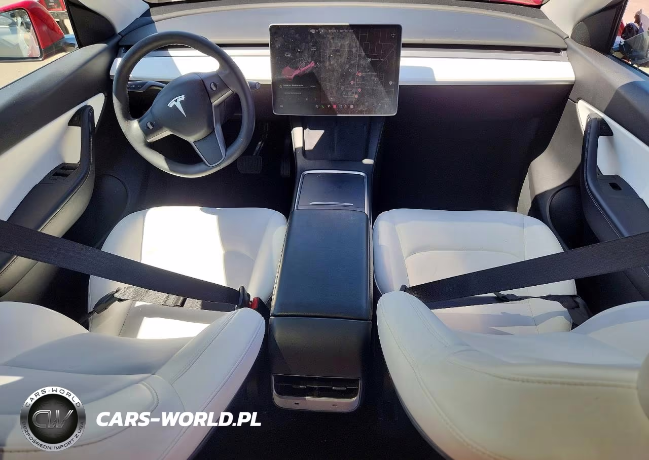 2021 Tesla Model Y VIN:5YJYGAED5MF177084 - 8