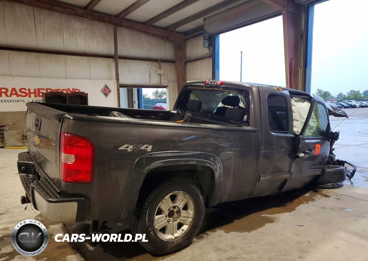 2010 Chevrolet Silverado K1500 Lt VIN:1GCSKSE36AZ208110 - 3