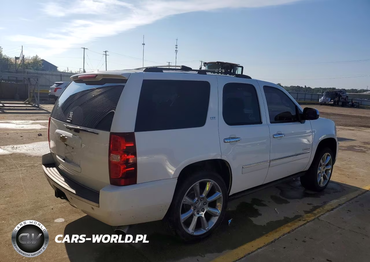 2013 Chevrolet Tahoe K1500 Ltz VIN:1GNSKCE0XDR275655 - 3