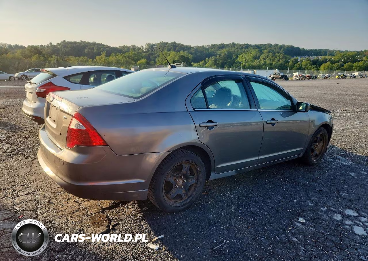 2010 Ford Fusion Se VIN:3FAHP0HA1AR317787 - 3