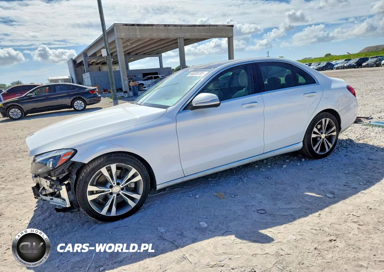 2015 Mercedes-Benz C 300 VIN:55SWF4JB6FU096290 - 1