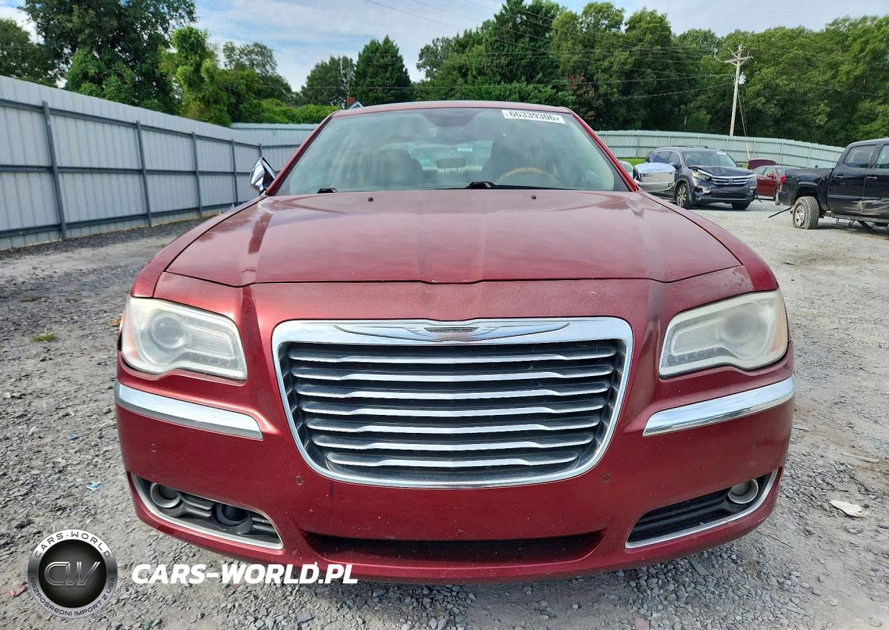 2014 Chrysler 300C VIN:2C3CCAEG2EH138775 - 5