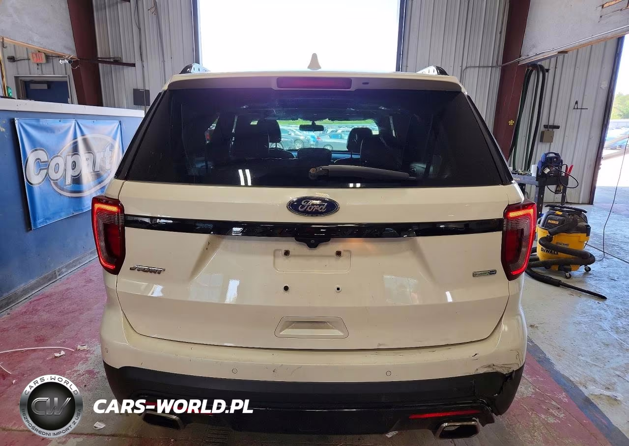 2017 Ford Explorer Sport VIN:1FM5K8GT6HGD82113 - 6