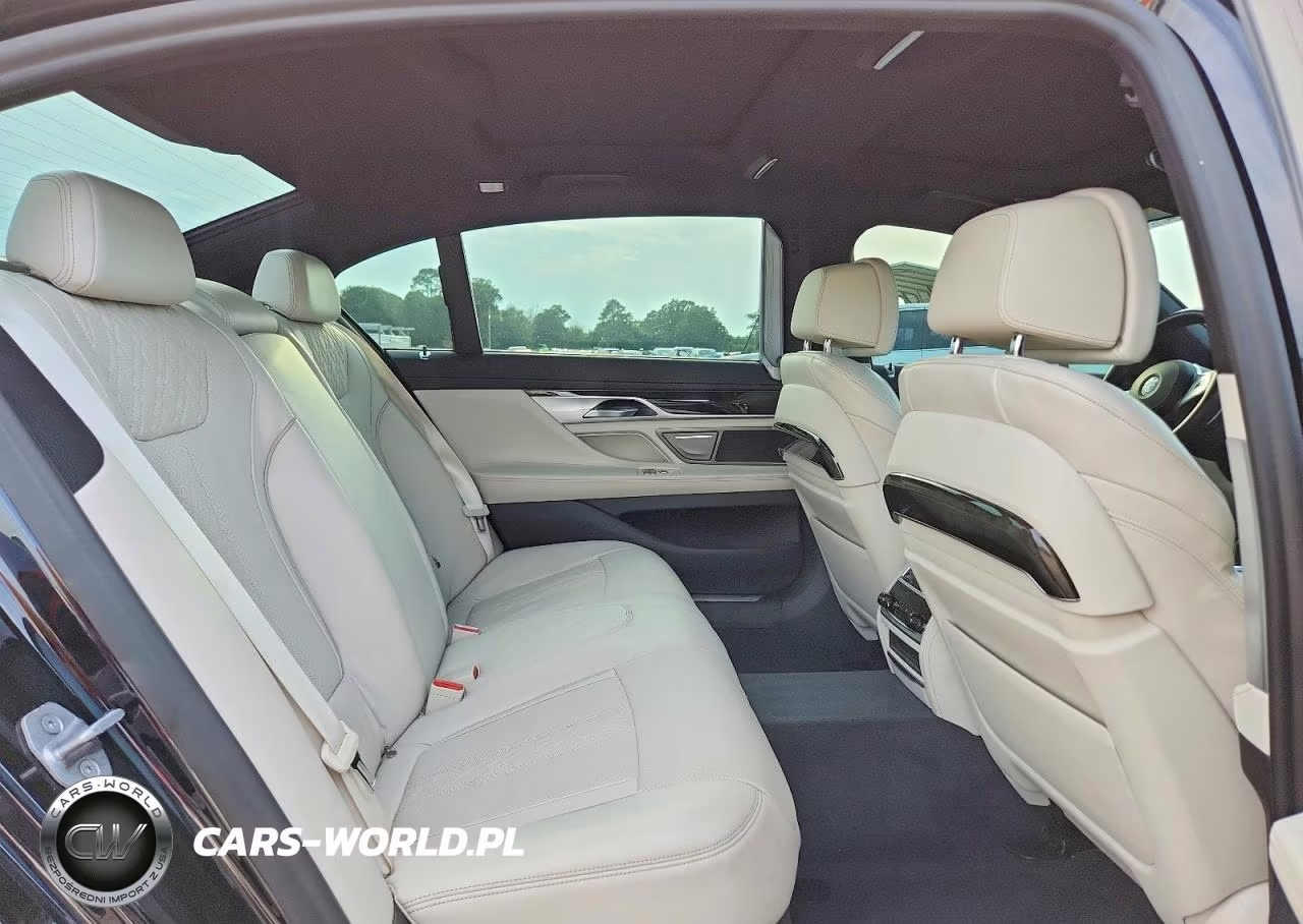 2021 BMW 750 Xi VIN:WBA7U2C02MCG37504 - 10