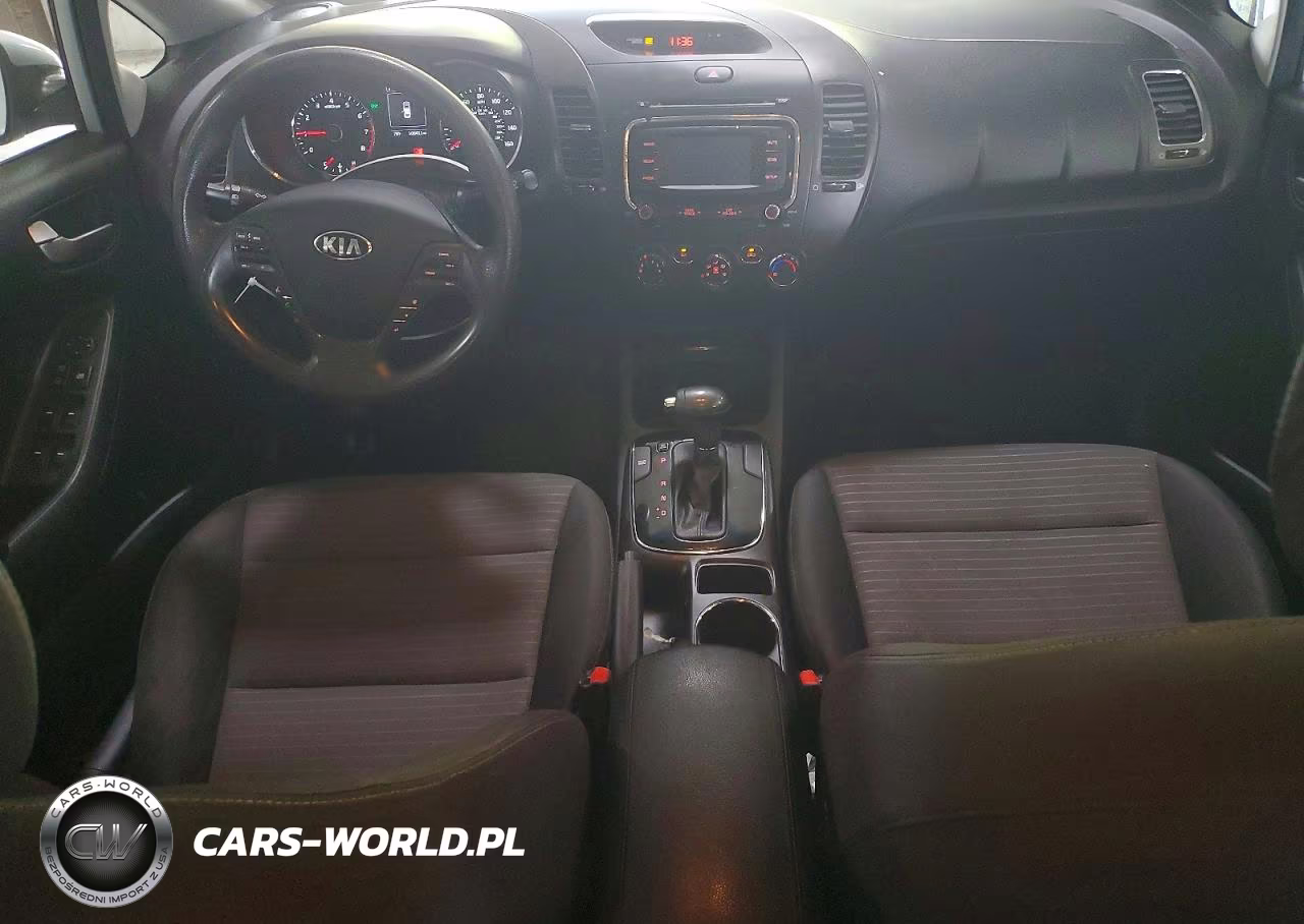 2017 Kia Forte Lx VIN:3KPFL4A7XHE063839 - 8