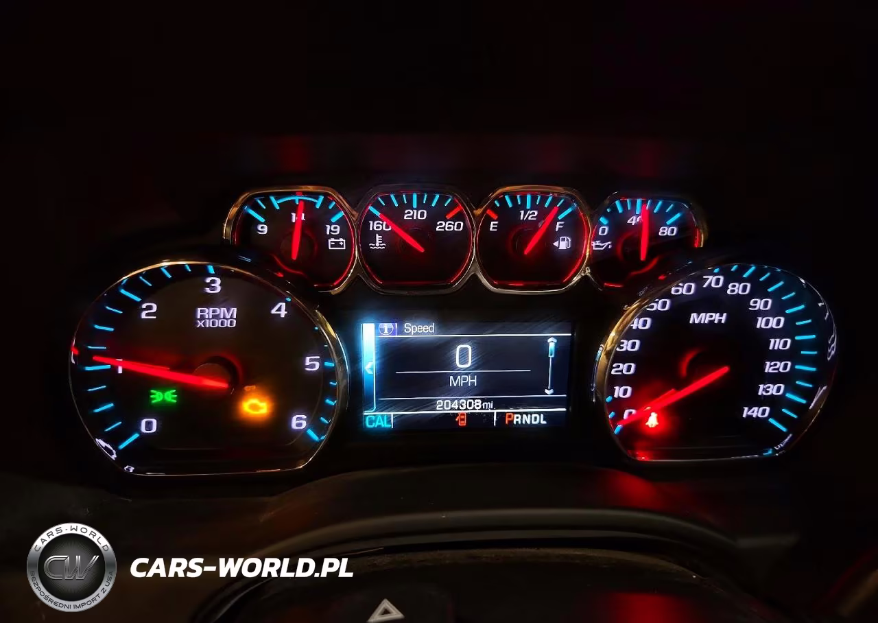 2018 Chevrolet Suburban K1500 VIN:1GNSKKEC7JR315951 - 9