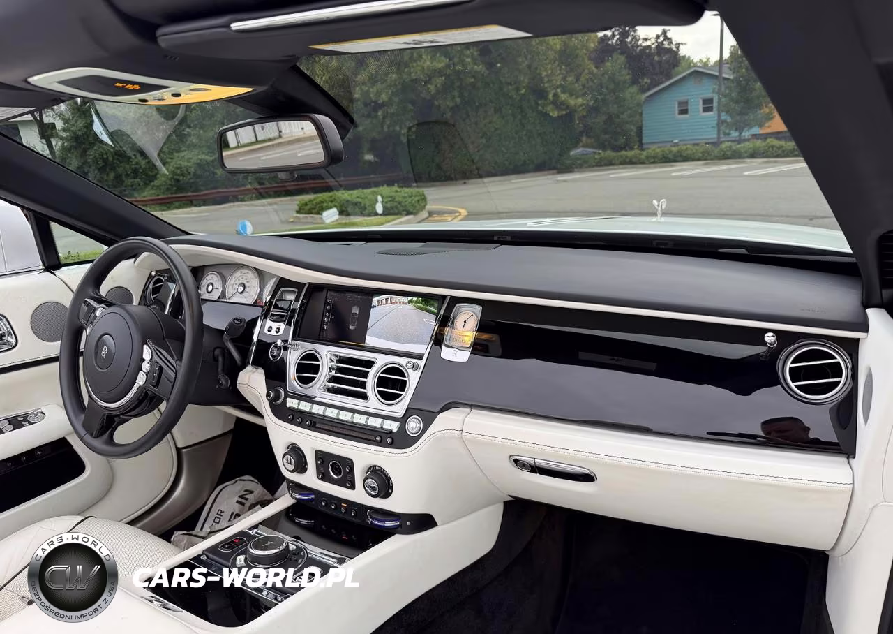 2020 Rolls-Royce Dawn Base VIN:SCAXZ8C08LU202295 - 12