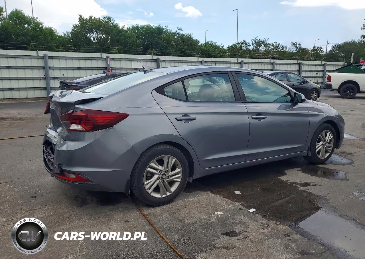 2019 Hyundai Elantra Sel VIN:KMHD84LF8KU810095 - 3