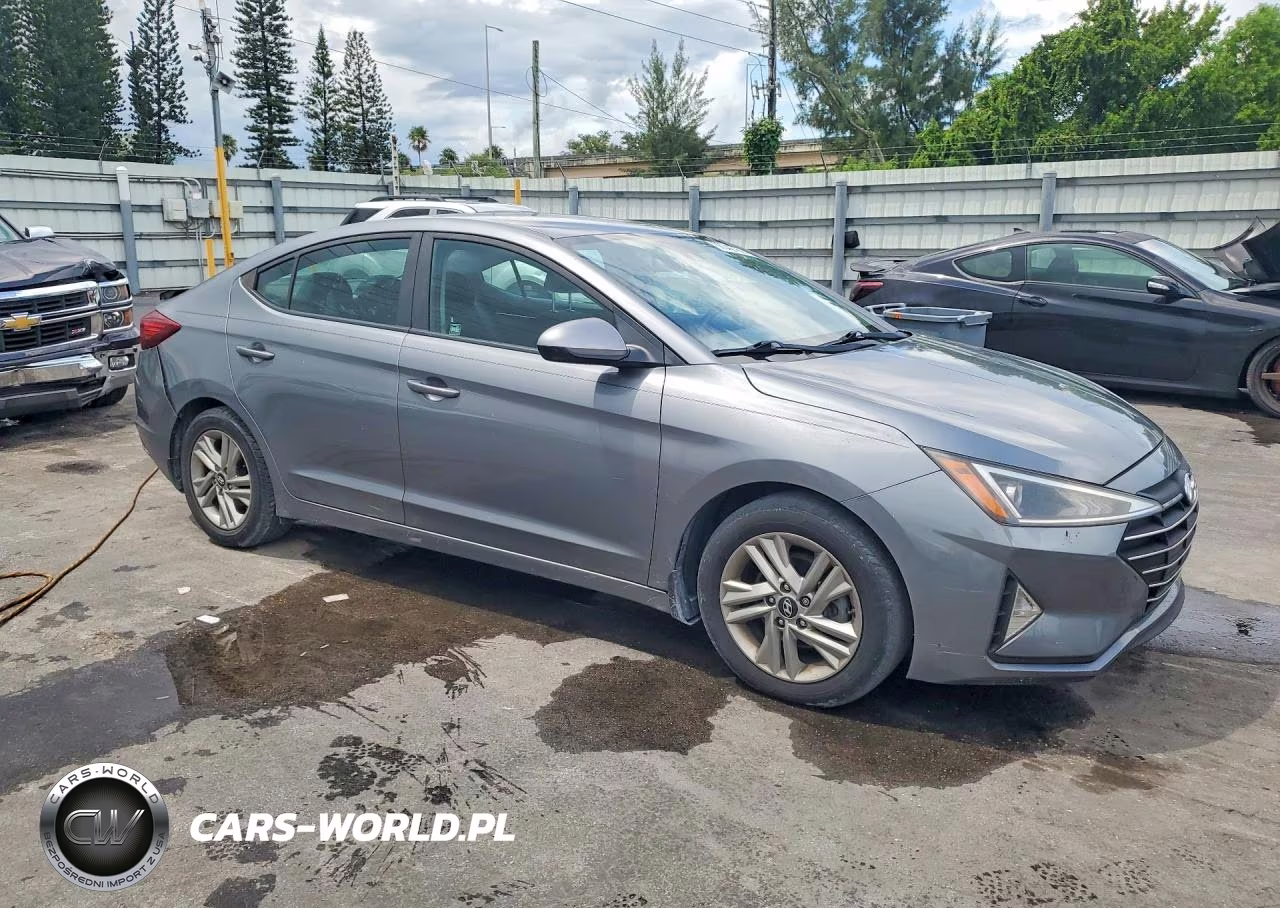 2019 Hyundai Elantra Sel VIN:KMHD84LF8KU810095 - 4