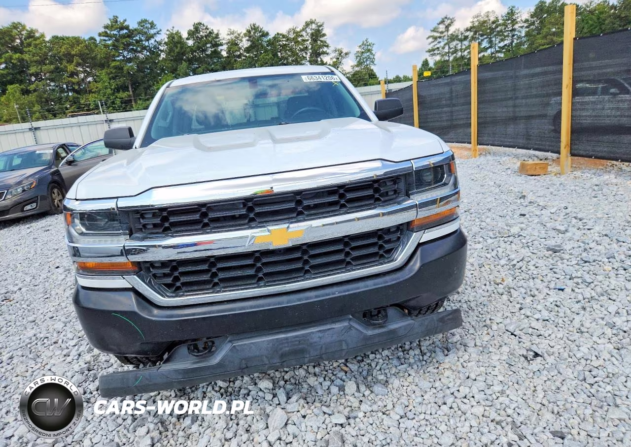 2018 Chevrolet Silverado K1500 VIN:1GCVKNEH5JZ256370 - 5