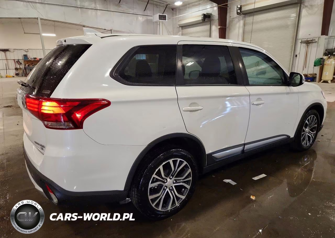 2018 Mitsubishi Outlander Se VIN:JA4AZ3A32JZ064388 - 3