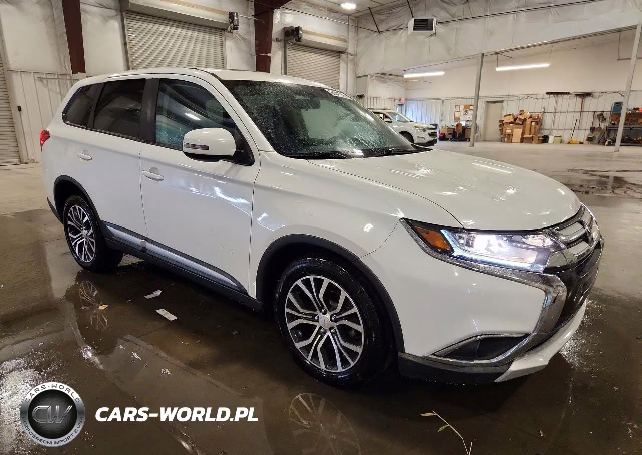2018 Mitsubishi Outlander Se VIN:JA4AZ3A32JZ064388 - 4