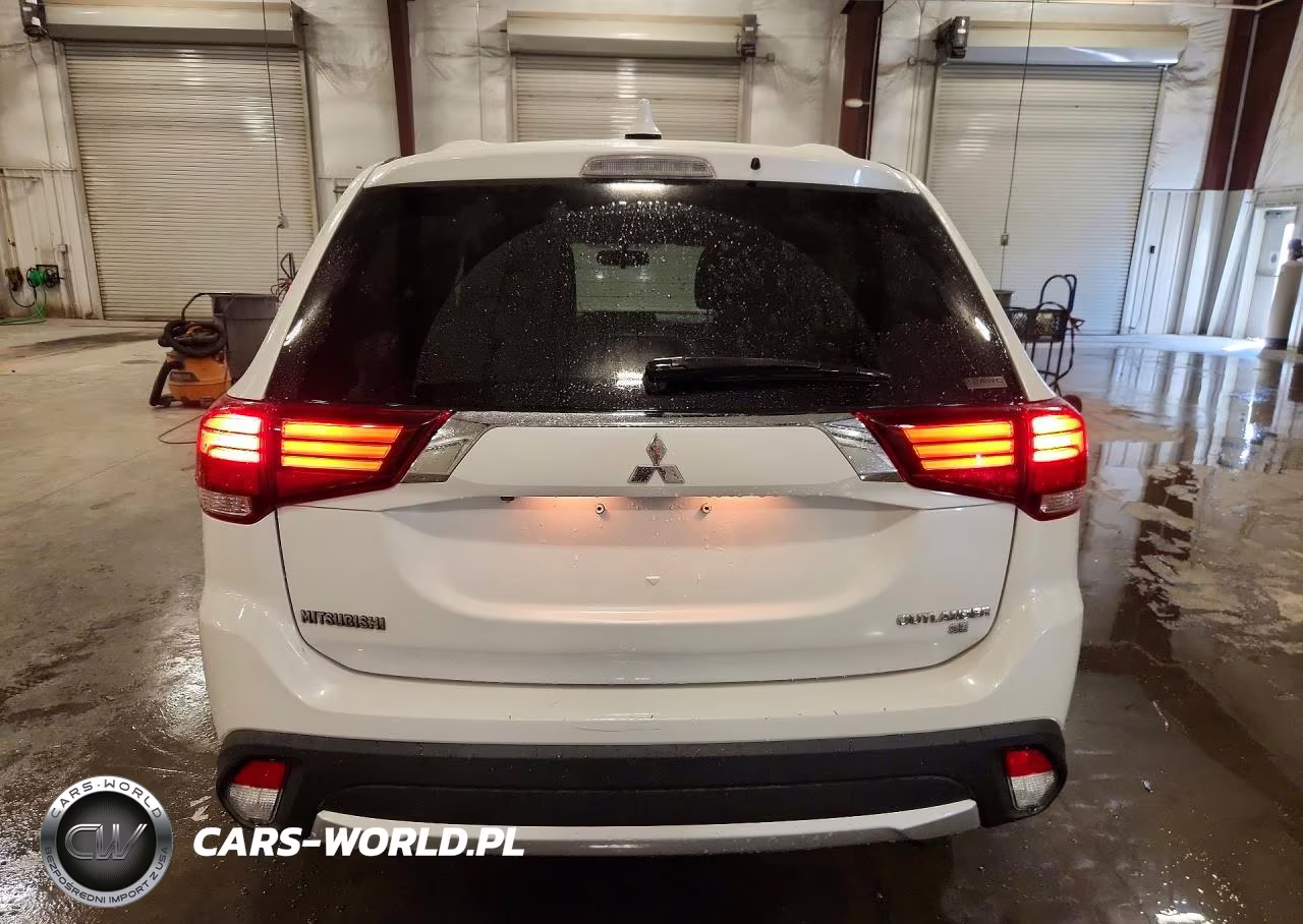 2018 Mitsubishi Outlander Se VIN:JA4AZ3A32JZ064388 - 6