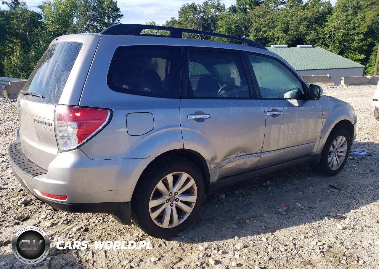 2011 Subaru Forester 2.5X Premium VIN:JF2SHADC7BH754482 - 3