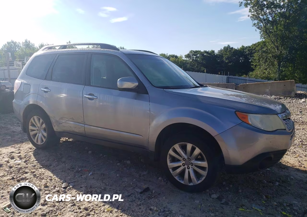 2011 Subaru Forester 2.5X Premium VIN:JF2SHADC7BH754482 - 4