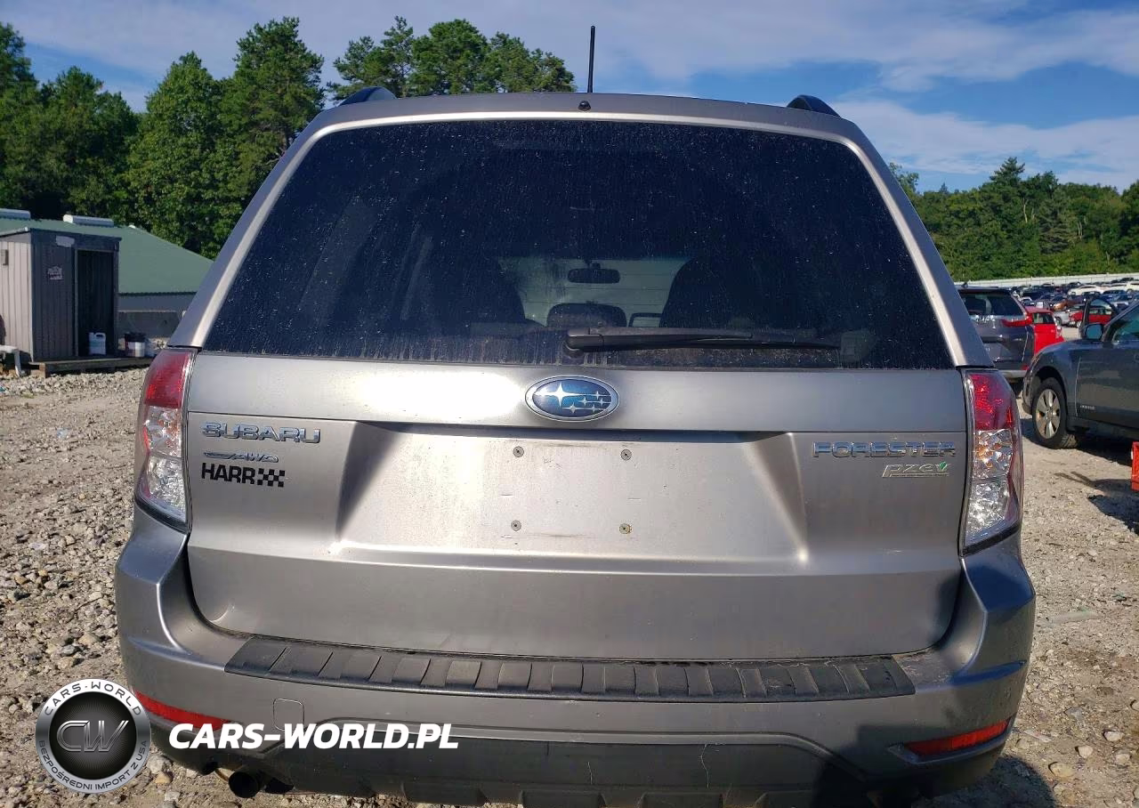 2011 Subaru Forester 2.5X Premium VIN:JF2SHADC7BH754482 - 6