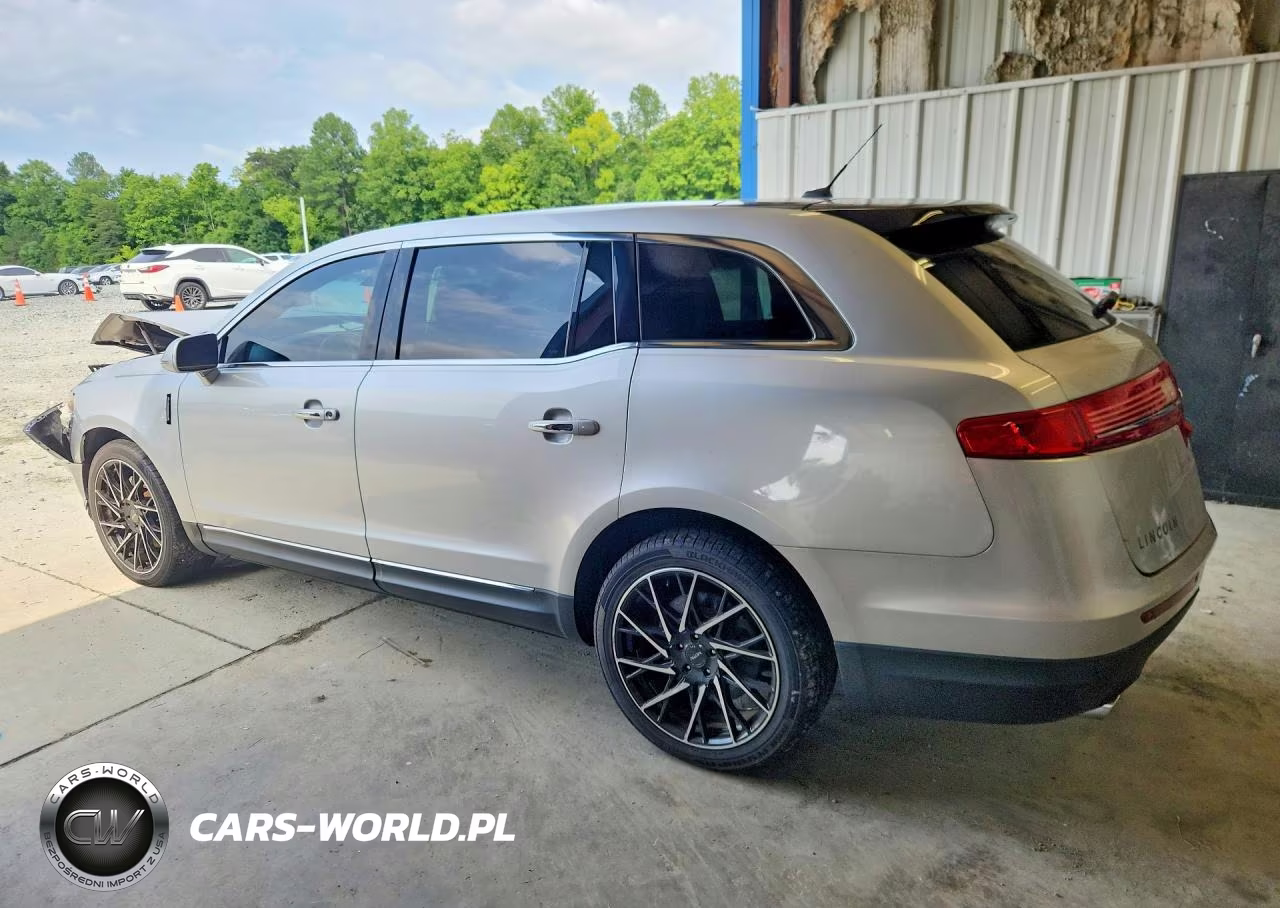 2014 Lincoln Mkt VIN:2LMHJ5ATXEBL52708 - 2