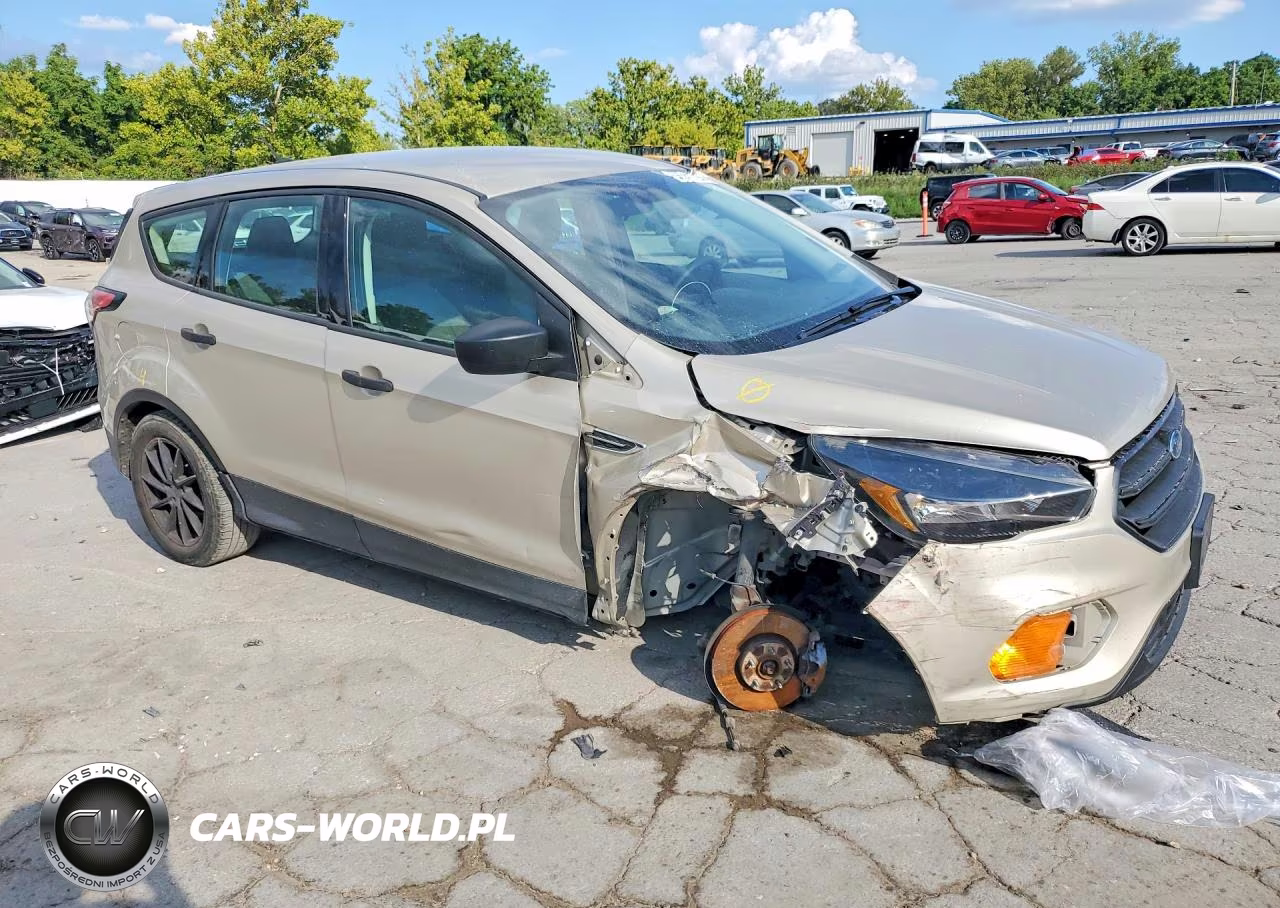 2018 Ford Escape S VIN:1FMCU0F75JUC70255 - 4