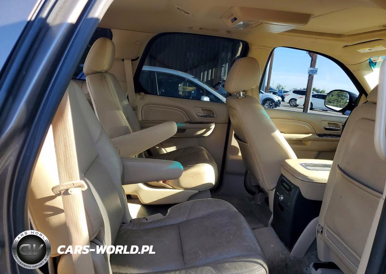 2012 Cadillac Escalade Luxury VIN:1GYS4BEF4CR145803 - 10