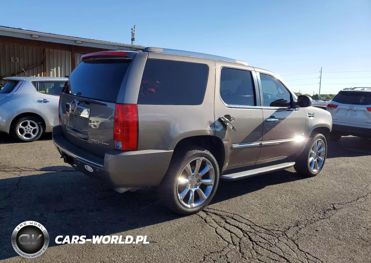 2012 Cadillac Escalade Luxury VIN:1GYS4BEF4CR145803 - 3